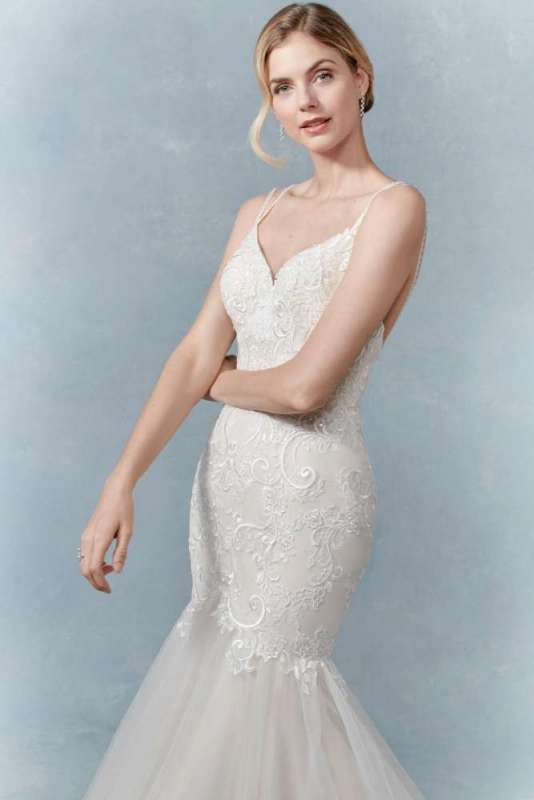 Off The Peg Wedding Dresses Proposals Bridal Studio Wedding Dresses And Bridesmaids Dresses